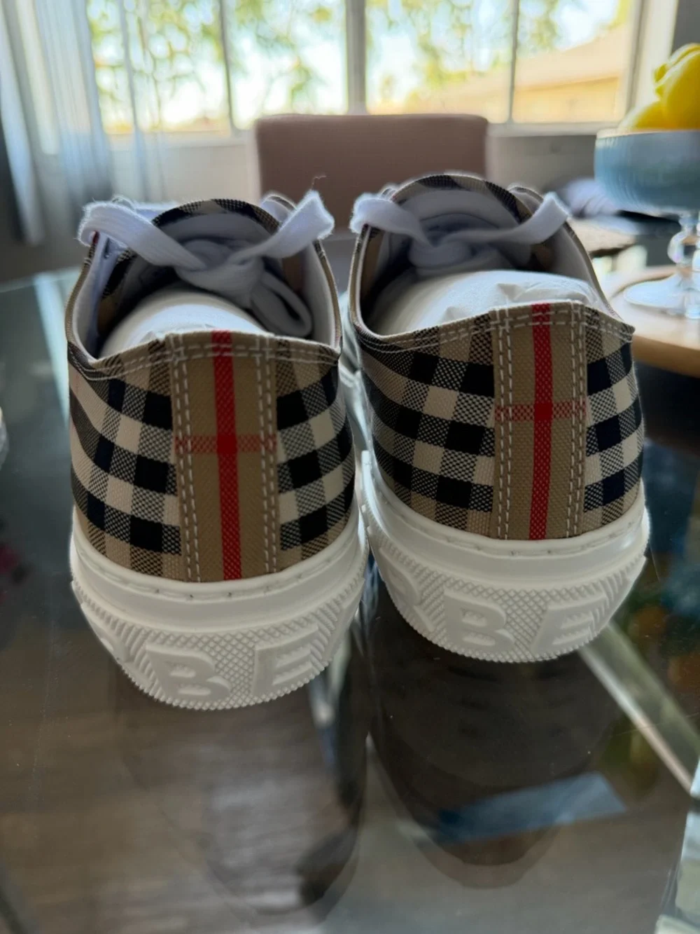 Burberry women Low-Top Sneaker in Archive Beige Check - Picture 4 of 6